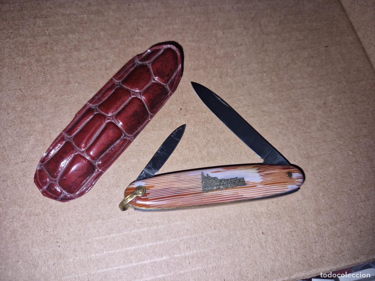 Coleccionismo: NAVAJA DE DOBLE HOJA DE PAYA CON SU FUNDA ORIGINAL.