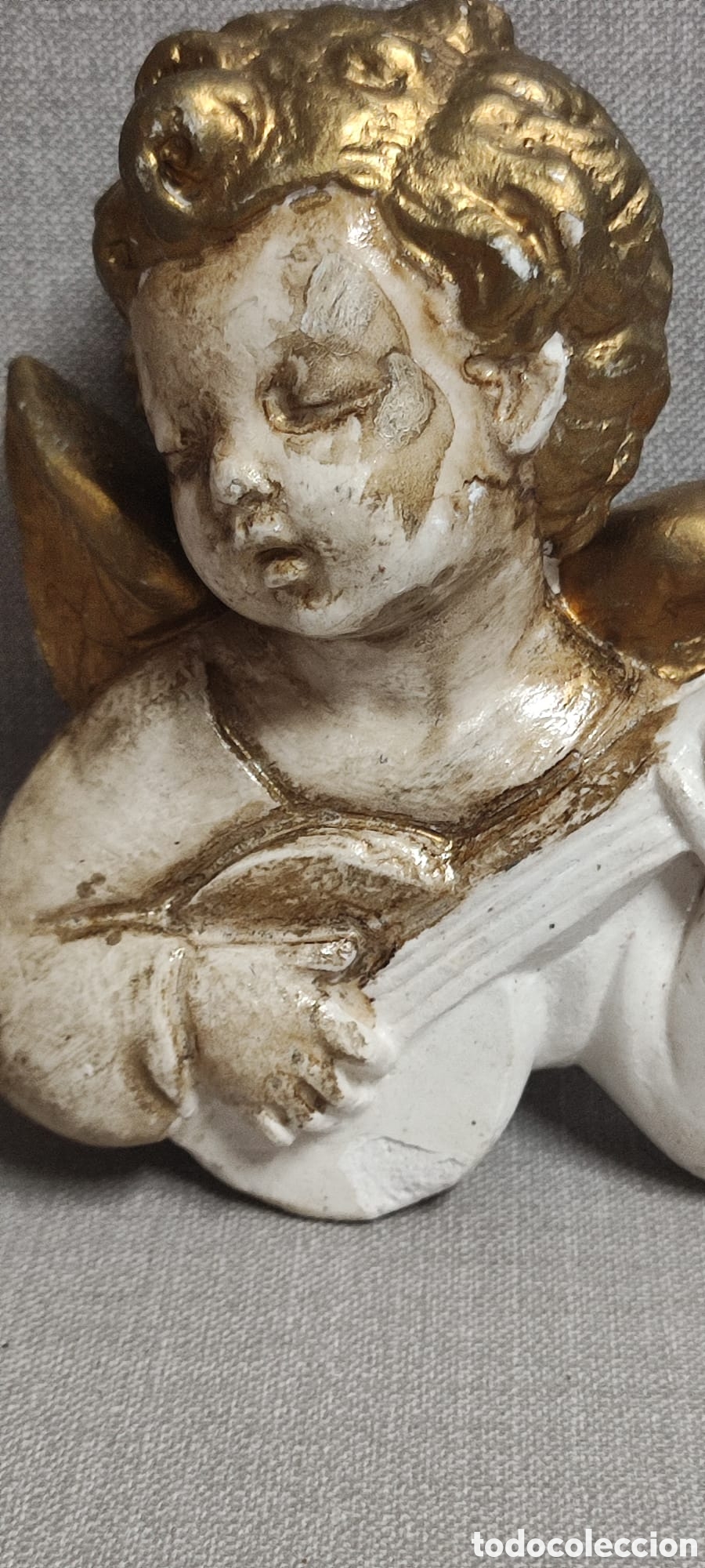 Coleccionismo: Figura de escayola Querub&iacute;n o angelote musico pintado a mano