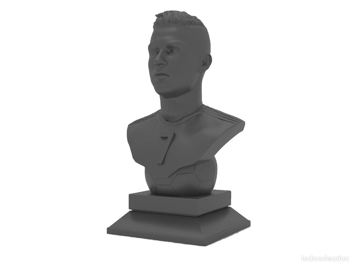 Coleccionismo: Cristiano Ronaldo - Busto de 18cm color gris