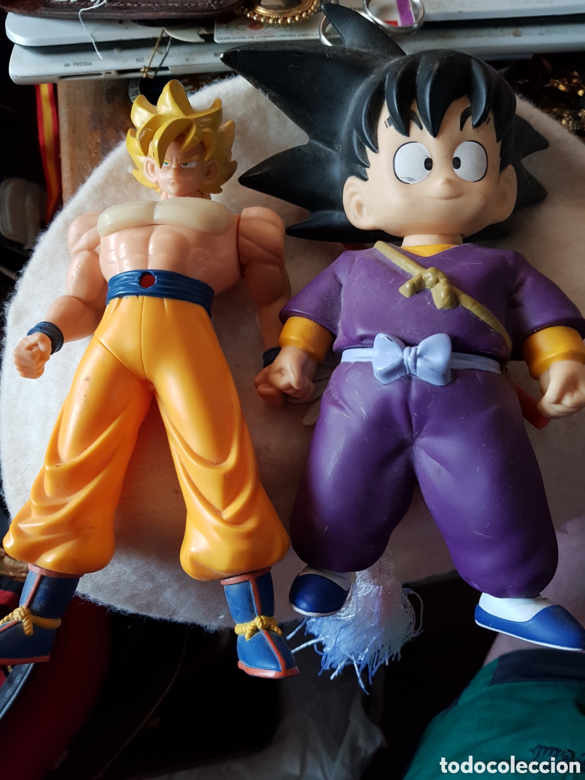 Coleccionismo: LOTE DE 2 MU&Ntilde;ECOS DE GOKU