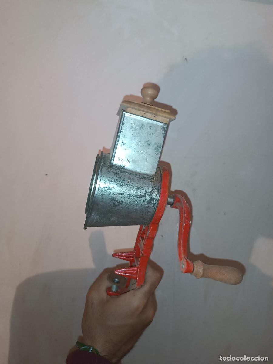 Coleccionismo: Picadora manual antigua de la marca Elma - Foto 3