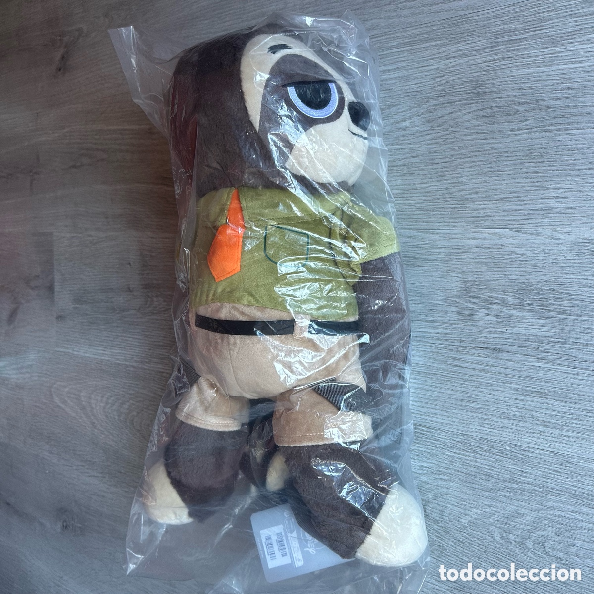 Coleccionismo: Mochila de peluche Flash Slothmore, Zootr&oacute;polis&nbsp;2, Disney Store.