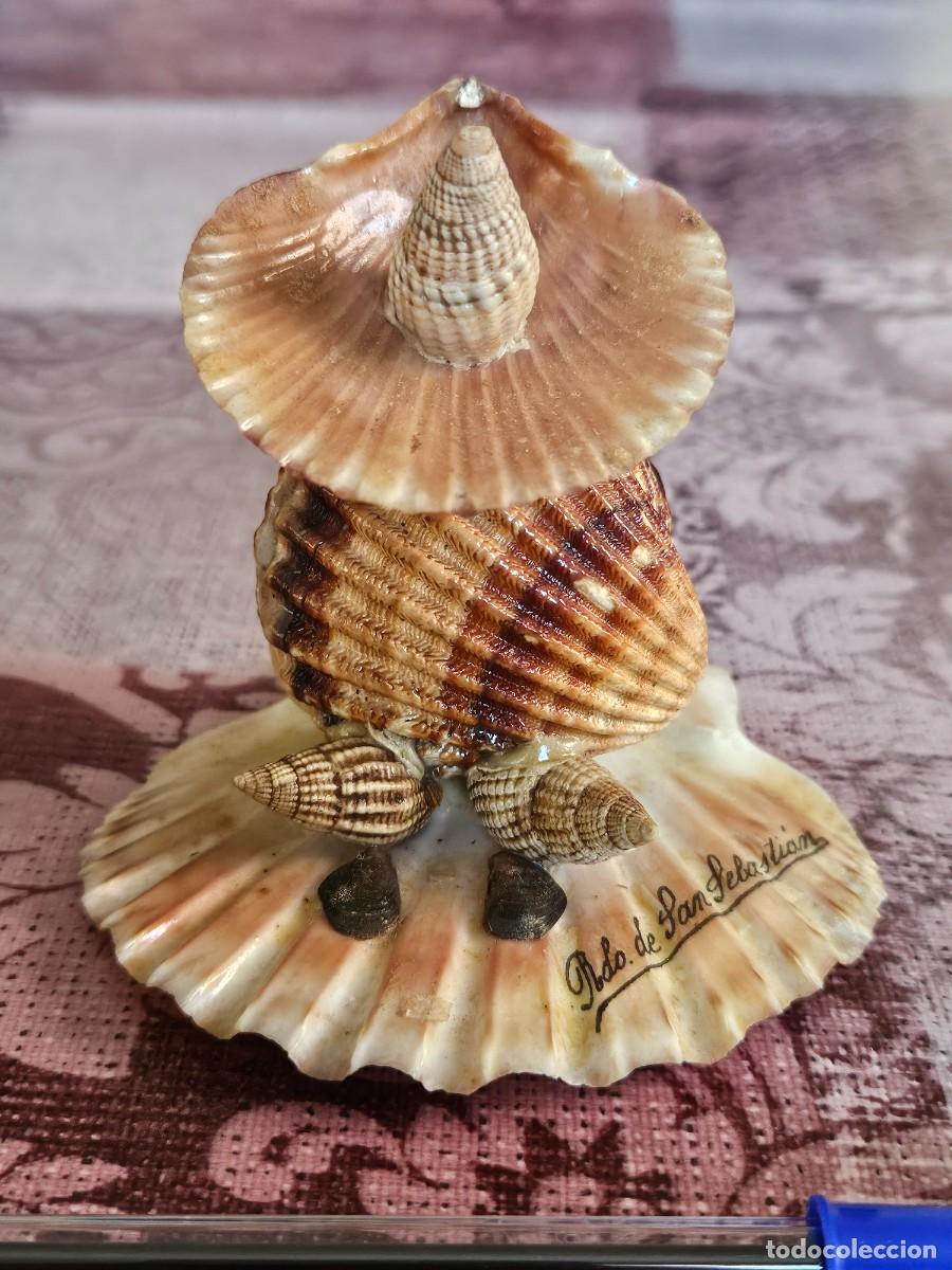 Colecionismo: Antigua Figura Artesanal Decorativa Hecha Con Conchas Marinas Recuerdo De San Sebastian, 1990.