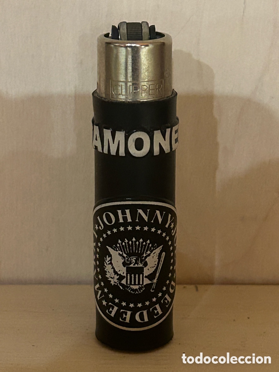 Coleccionismo: Clipper RAMONES antiguo