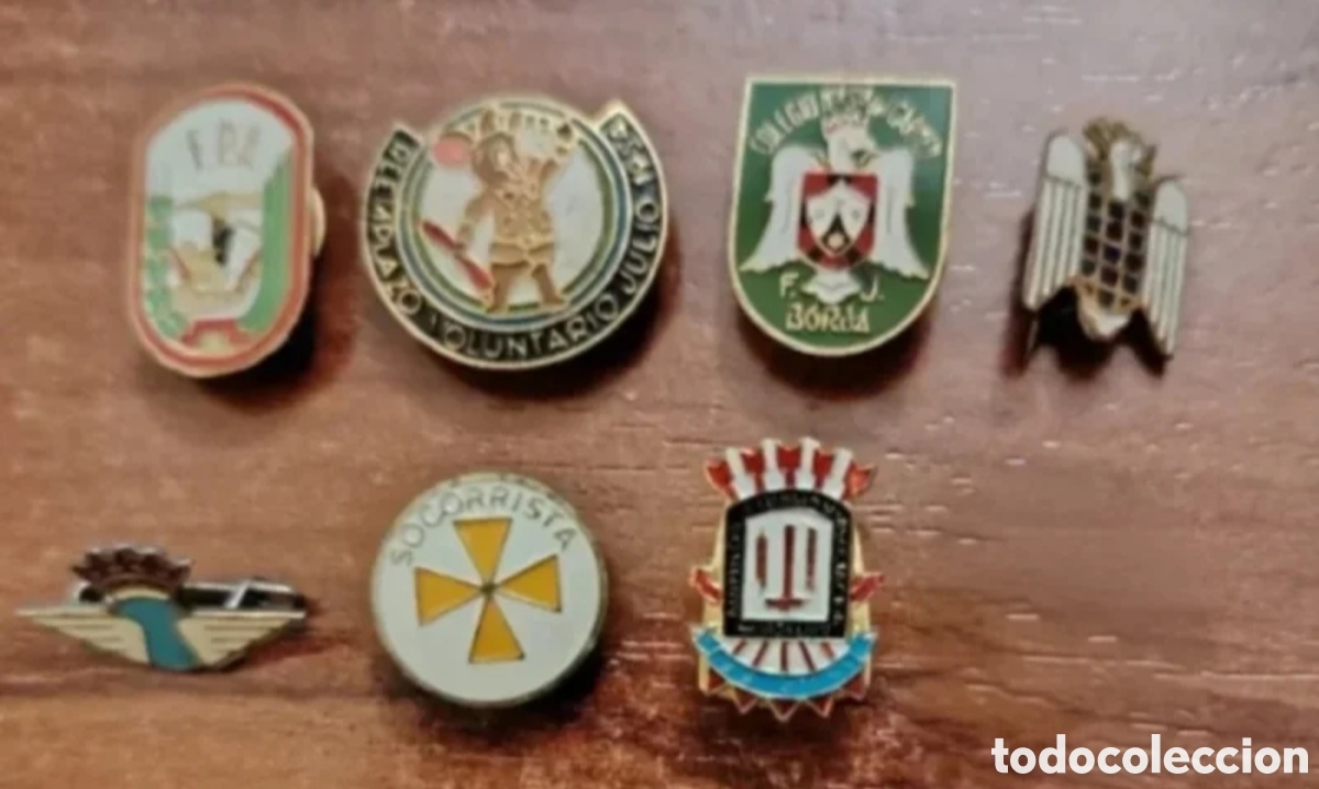 Collecting: 7 insignias militares espa&ntilde;olas variadas