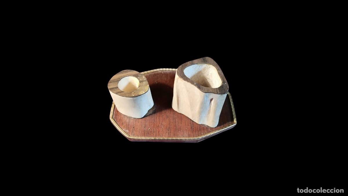 Colecionismo: Soporte de Hueso Palillo &ndash; Dos Huesos sobre Peana de Madera &ndash; Medieval, Hecho a Mano, Muy Raro