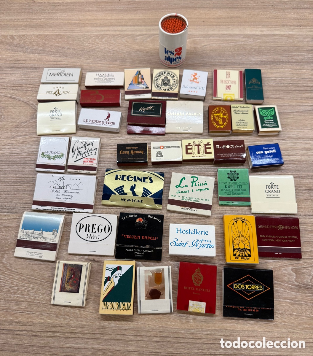 Coleccionismo: 40 cajas cerillas hoteles restaurantes vintage