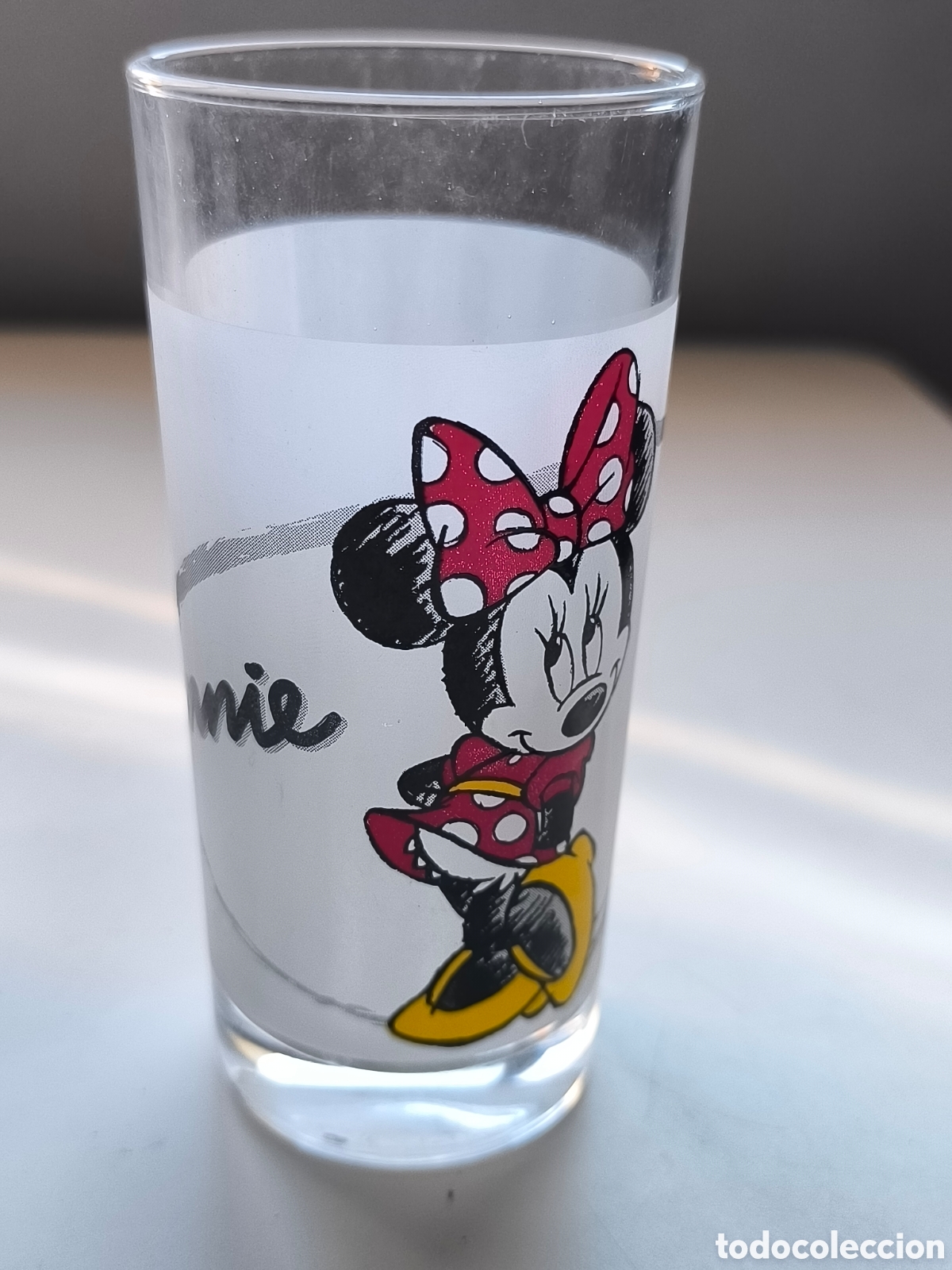 Coleccionismo: Vaso cristal Minnie mouse 14 cm colecci&oacute;n
