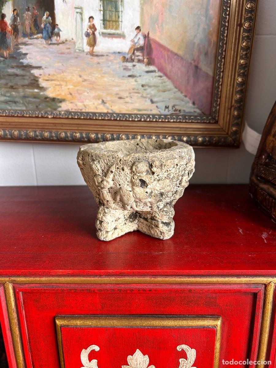 Coleccionismo: Cenicero antiguo de piedra