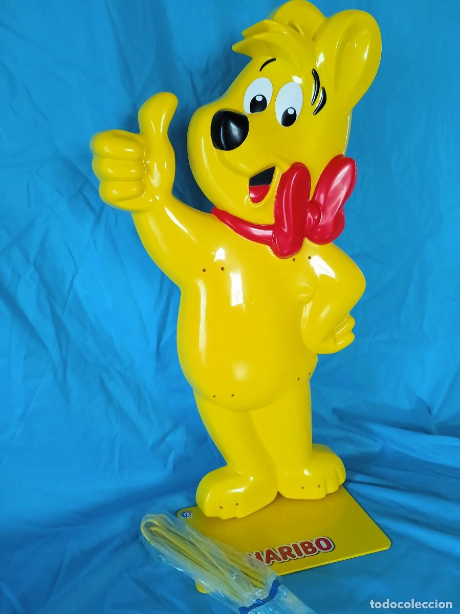 Coleccionismo: Haribo: Oso publicidad Expositor para tiendas. Alto: 67 cm. Pl&aacute;stico con base met&aacute;lica