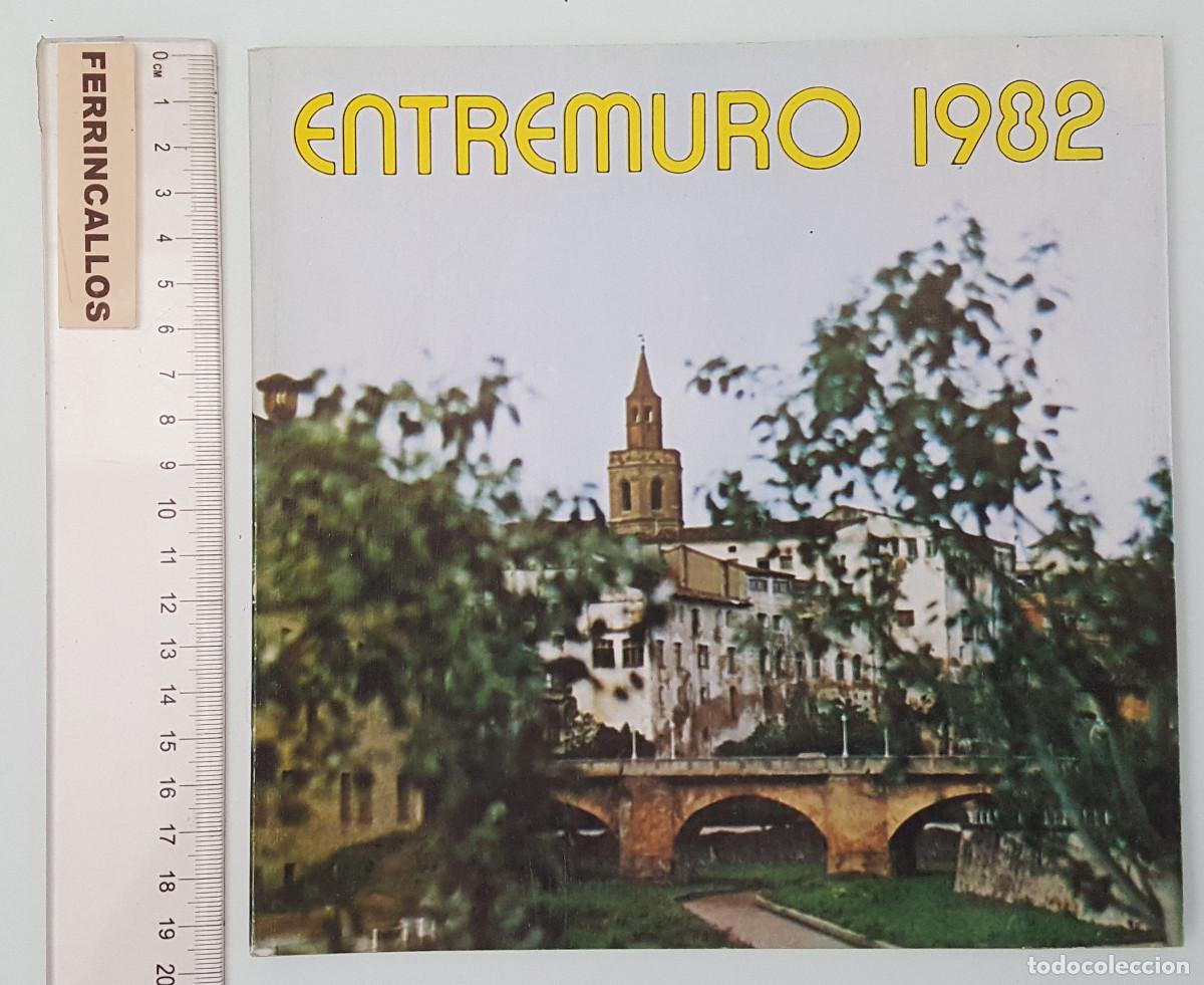 Coleccionismo: PROGRAMA DE FIESTAS DEL BARRIO ENTREMURO BARBASTRO A&Ntilde;OS 1982, NUEVO