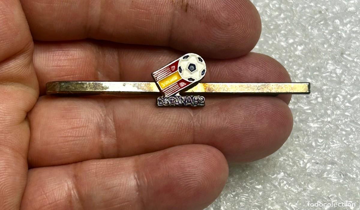 Coleccionismo: 3935.Pisacorbatas vintage oficial del Mundial de F&uacute;tbol de Espa&ntilde;a 1982