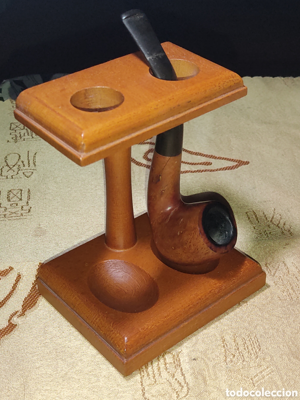 Coleccionismo: Soporte pipas de tabaco de madera,incluye Pipa.Vintage.Leer descripci&oacute;n.