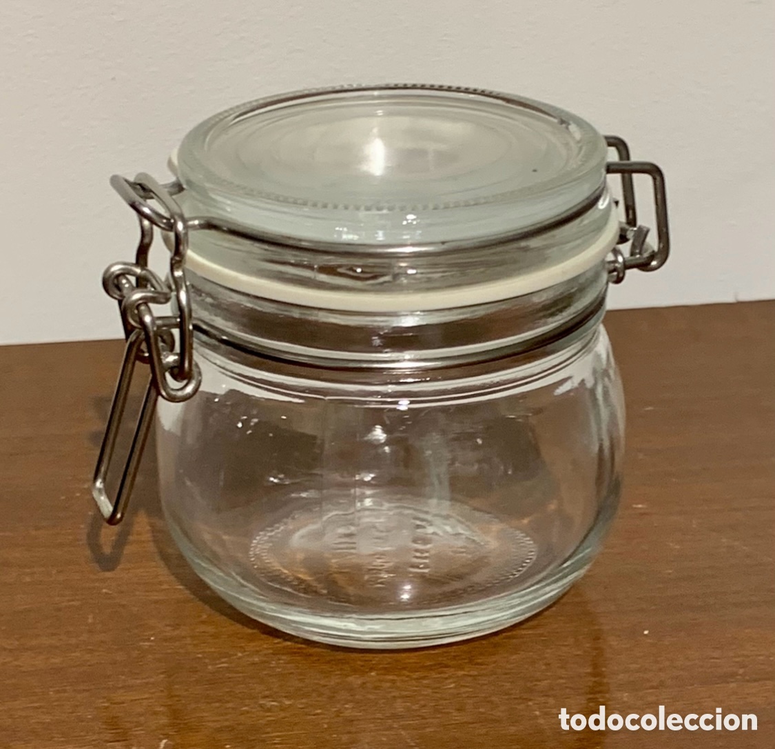 Coleccionismo: Bote de cristal con tapadera. Vintage.