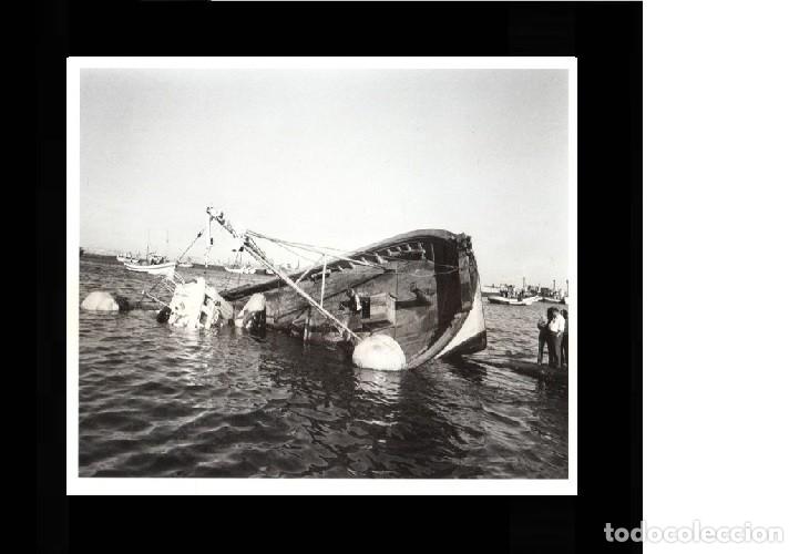 Coleccionismo: �HL14 - [RIVEIRA]. HUNDIMIENTO BARCO VIRXE DE IZIAR. RIBEIRA. CORU&Ntilde;A. GALICIA. LAMINA FOTOGRAFICA.