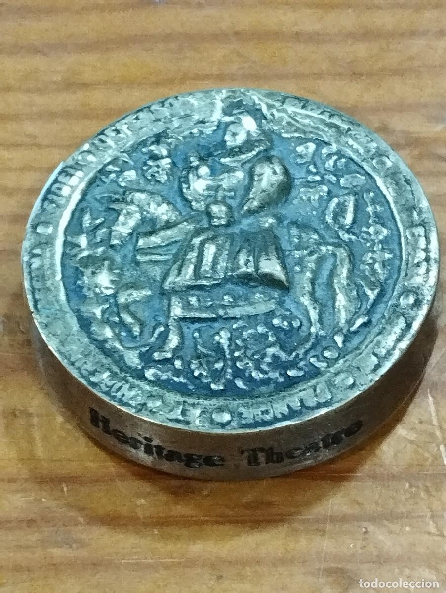 Coleccionismo: AVON PISA-PAPELES &rdquo;STRATFORD-UPON DE AVON&rdquo; EN BRONCE.