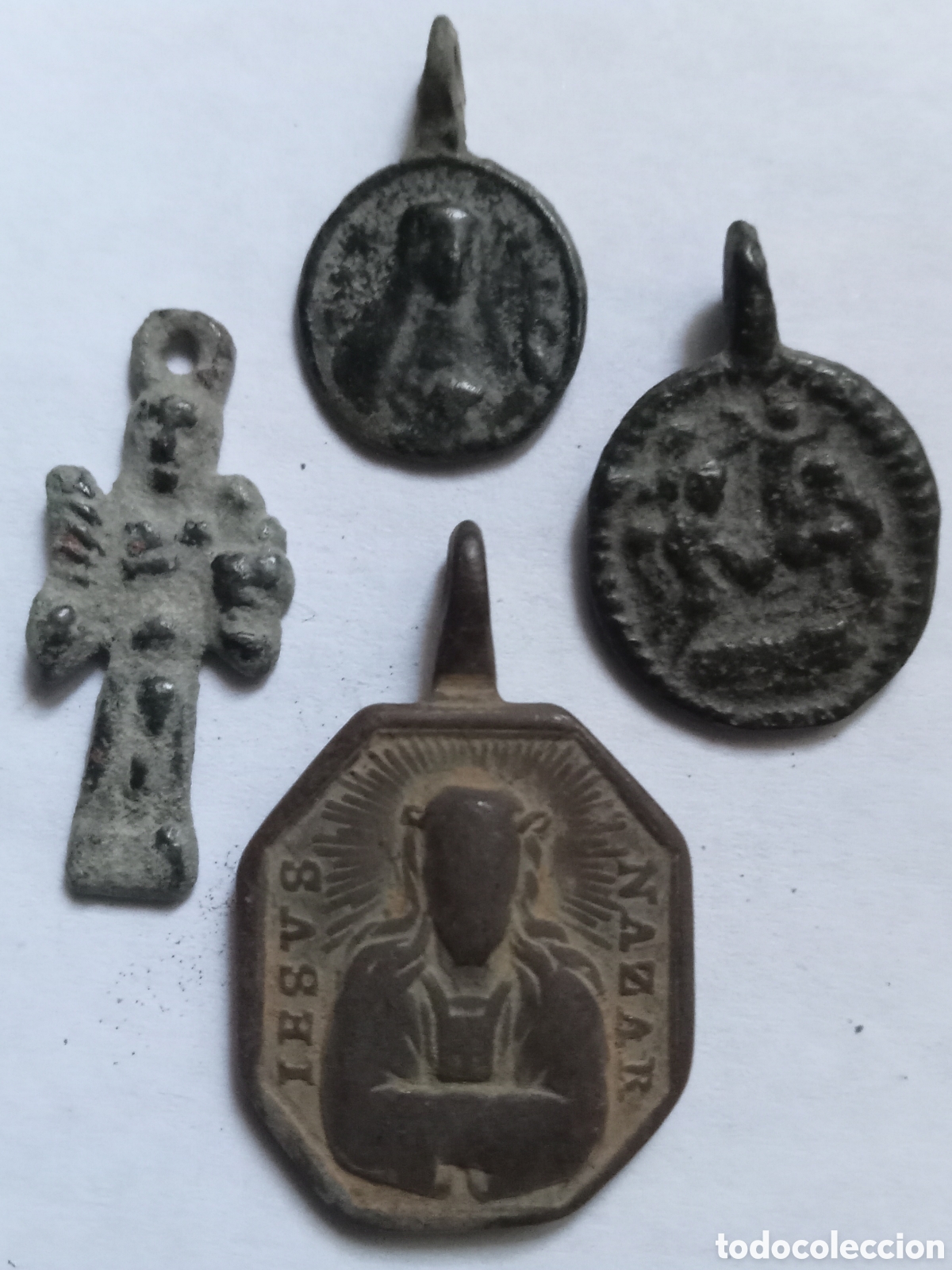 Coleccionismo: 4 MEDALLAS MEDIEVALES - A CLASIFICAR