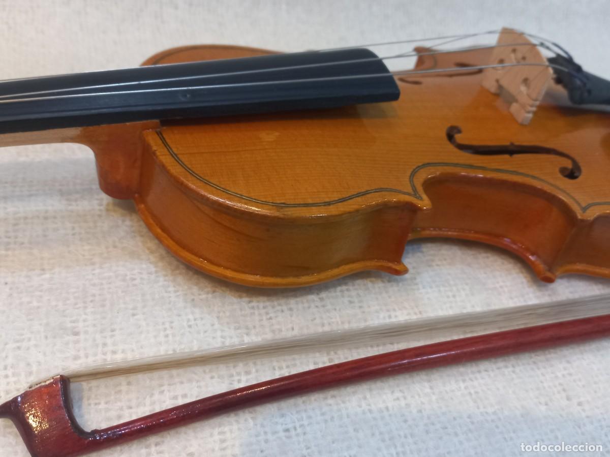 Coleccionismo: VIOL&Iacute;N madera (34cm) estuche - Foto 10