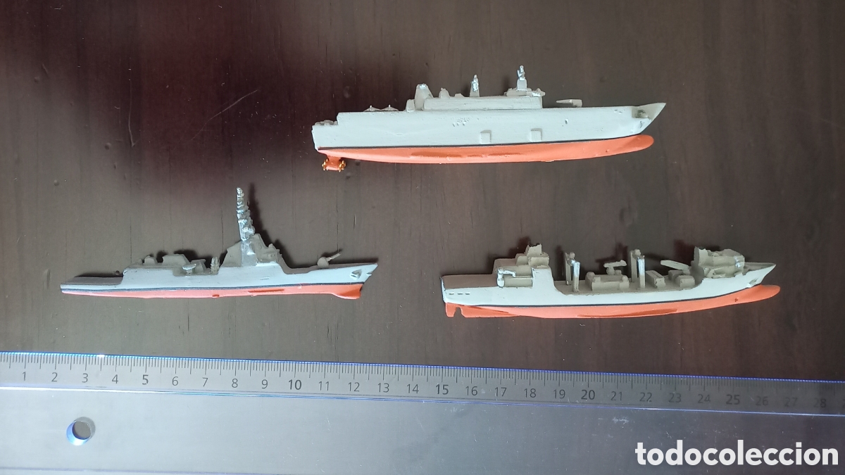 Coleccionismo: Buque Proyecci&oacute;n Estrat&eacute;gica, F-100, Aprovisionamiento de Combate Modelos miniatura Navantia. Armad