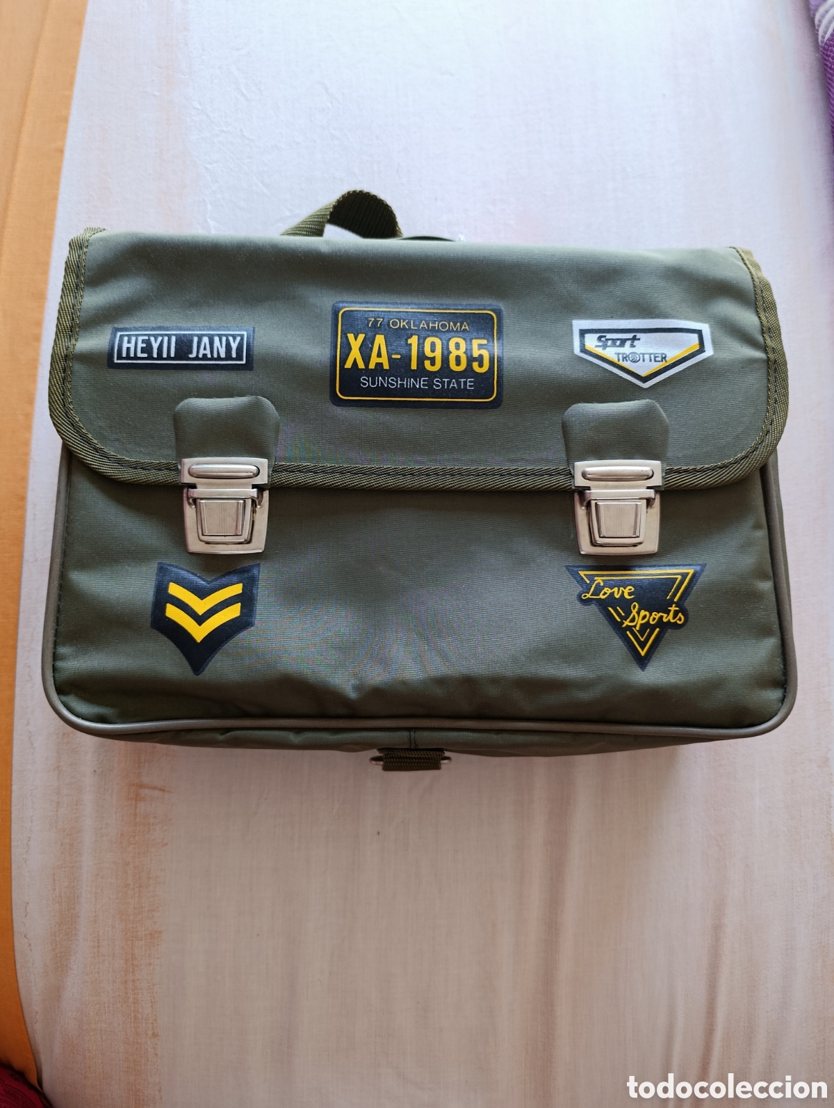 Coleccionismo: Cartera escolar color verde de lona