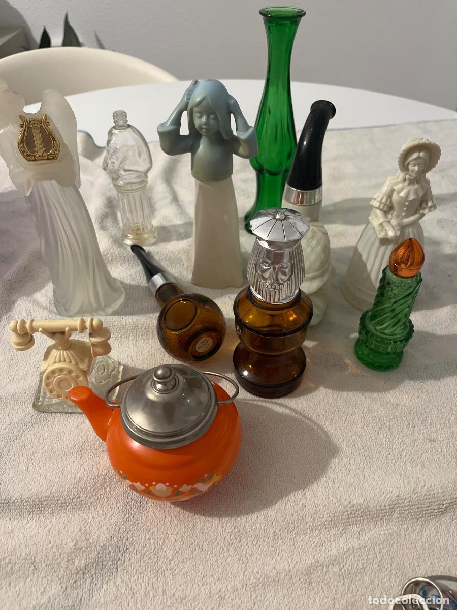 Coleccionismo: Lote antiguo de frascos de Avon