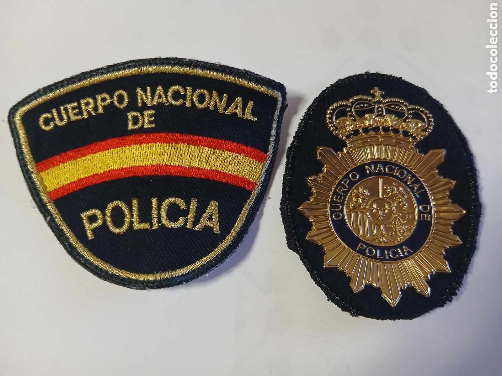 Colecionismo: Emblema Pecho y Brazo Cuerpo Nacional de Polic&iacute;a