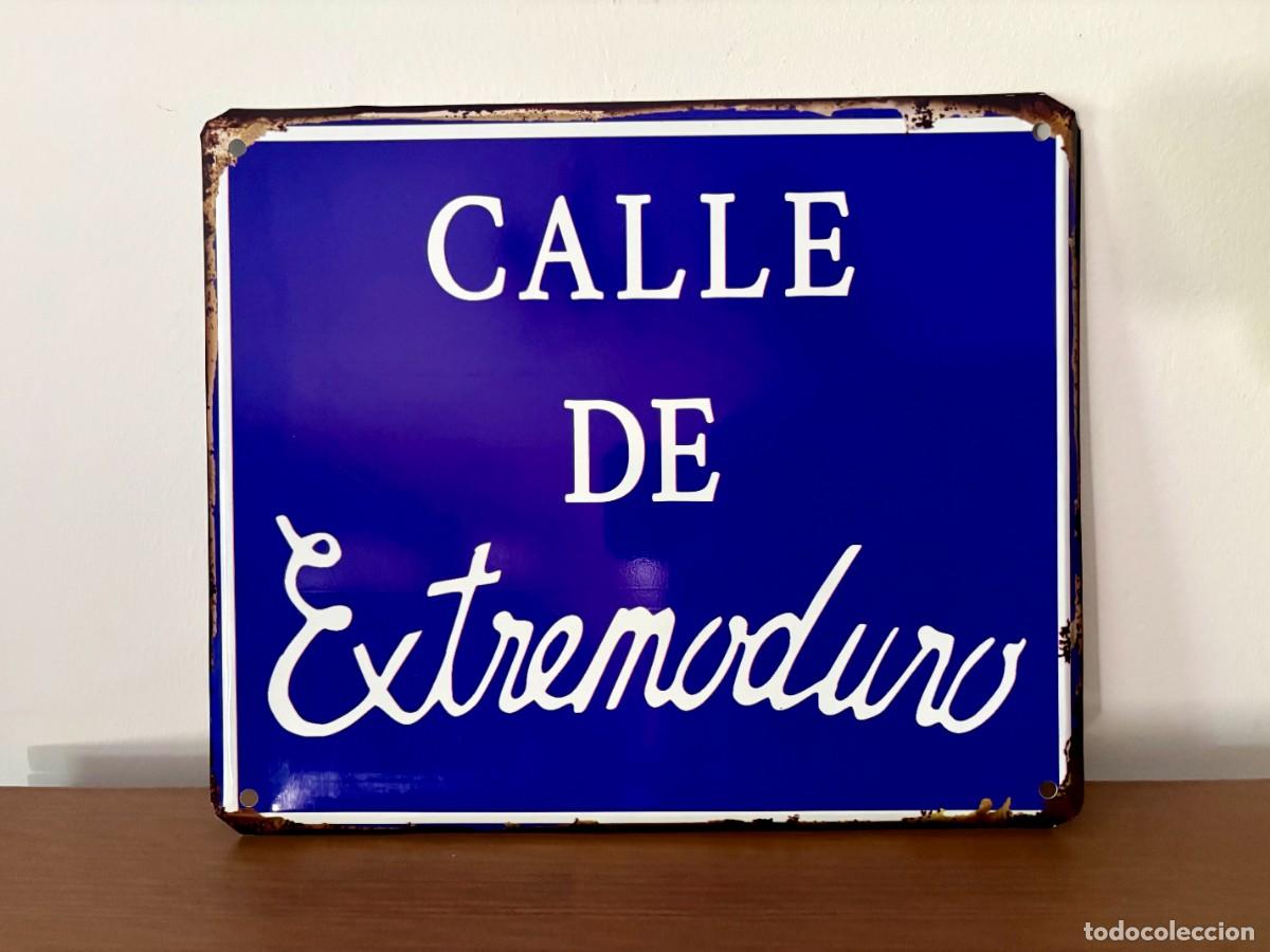 Coleccionismo: PLACA CALLE DE EXTREMODURO MEDIDA 25X30 NUEVA Y SIN USO