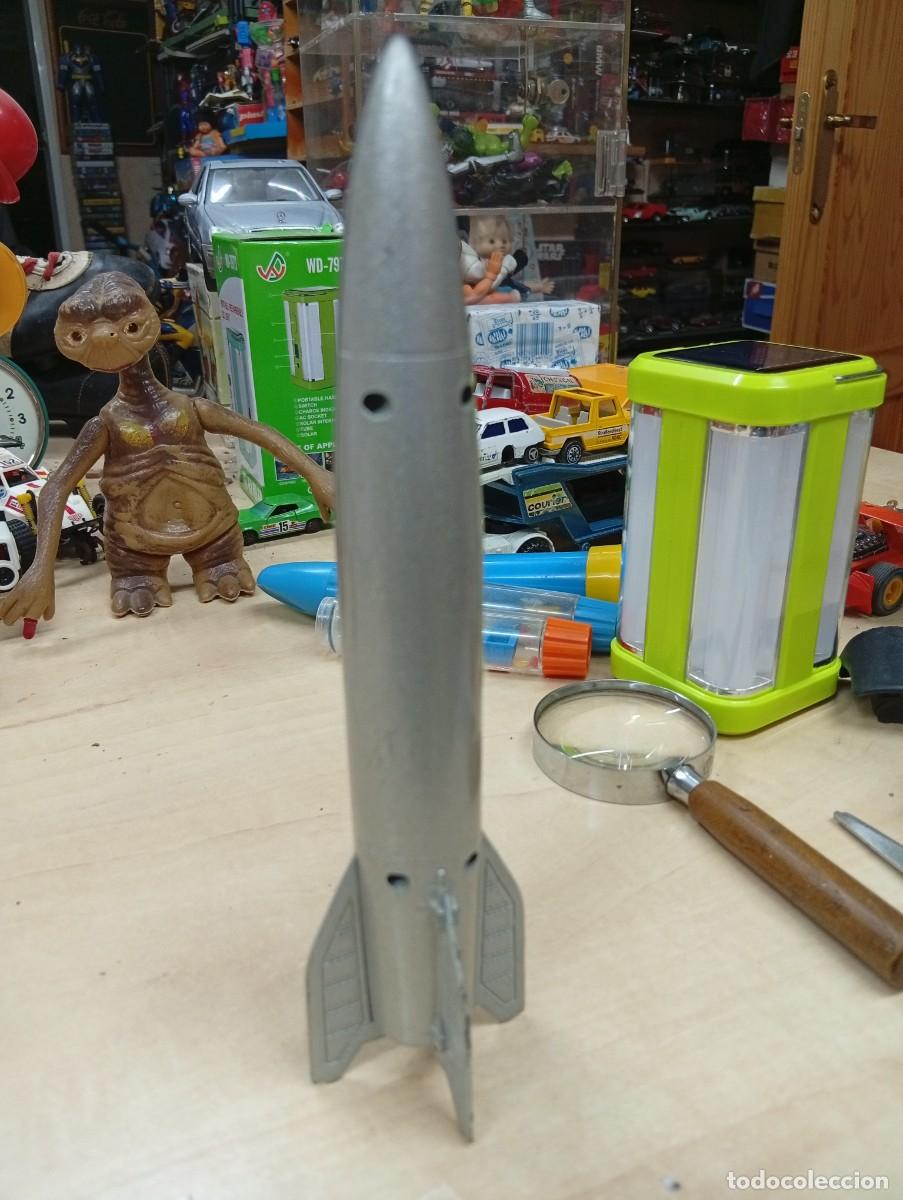 Coleccionismo: Cohete lunar,USA Missile. Encendedor metal.