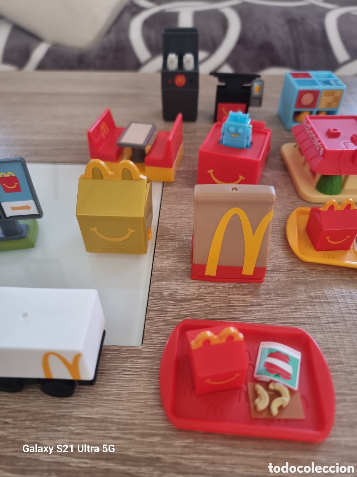 Coleccionismo: 16 figuras de mini mcdonalds - Foto 5