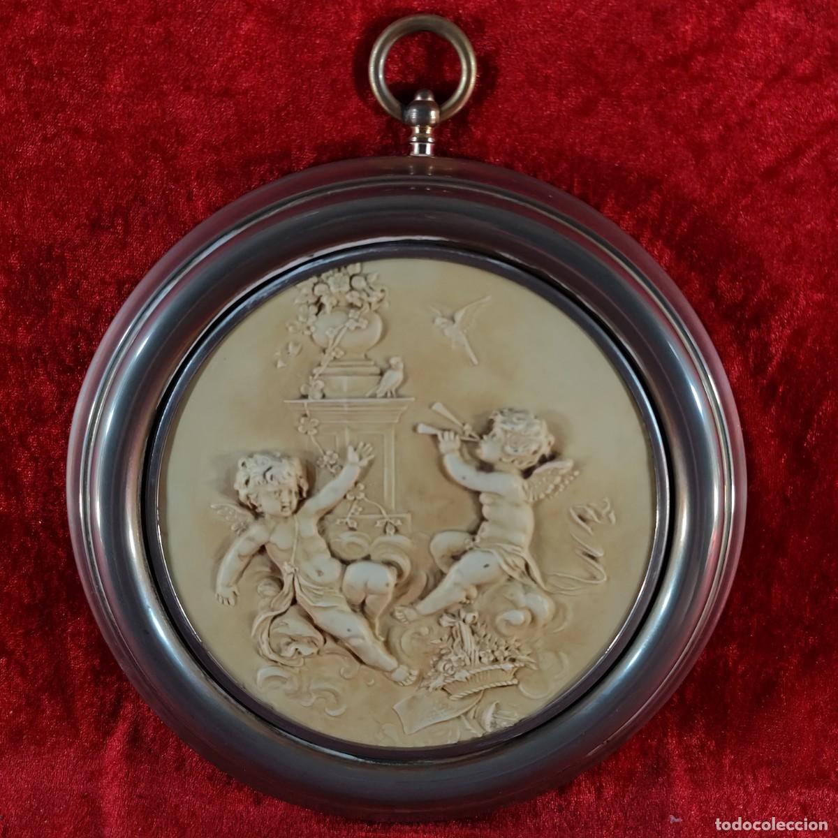 Coleccionismo: MEDALL&Oacute;N DE BISCUIT - ESCENA CLASICA ROMANA - MARCO REDONDO - PLAF&Oacute;N - BAJORELIEVE - 21 CM DIAMETRO