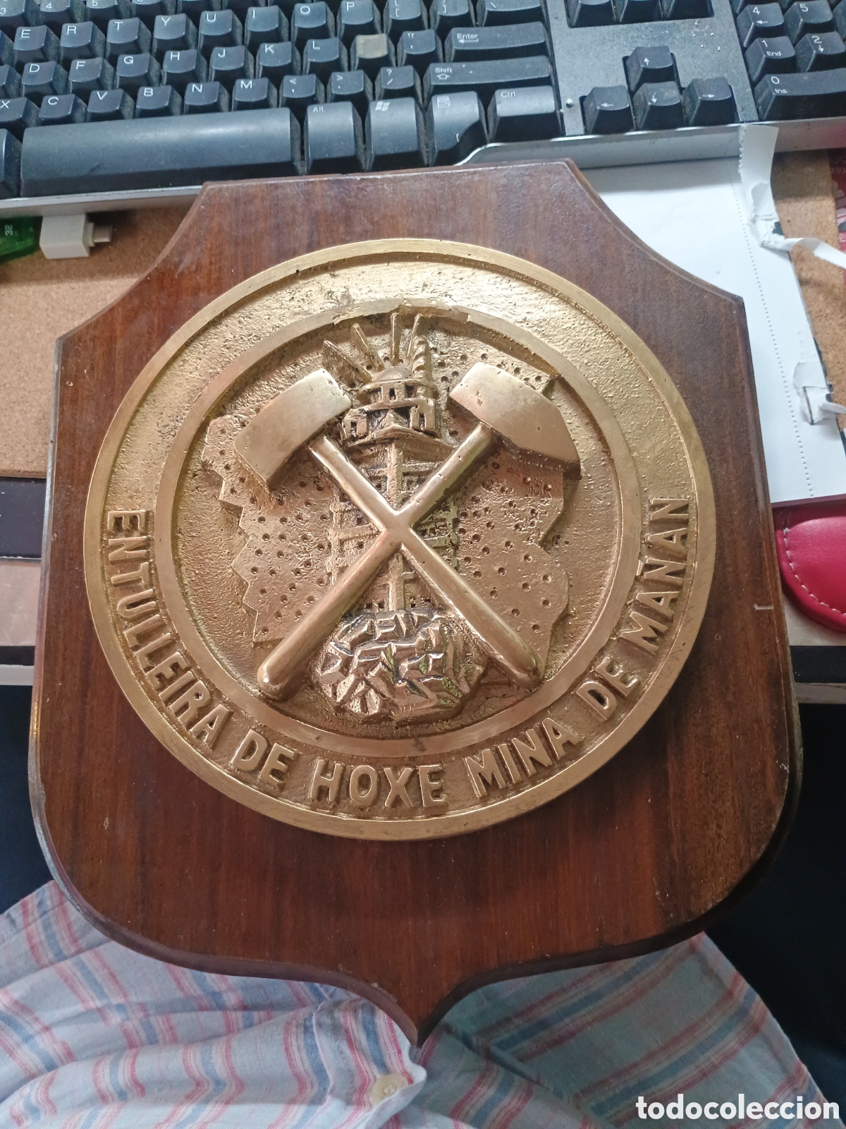 Coleccionismo: ESCUDO ENTULLEIRA DE HOXE MINA DE MA&Ntilde;AN