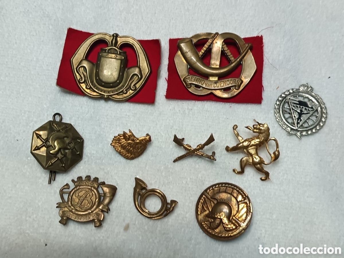 Collecting: COLECCIONISMO MILITAR , BELGICA , LOTE INSIGNIAS DE GORRA Y UNIFORME, ORIGINALES