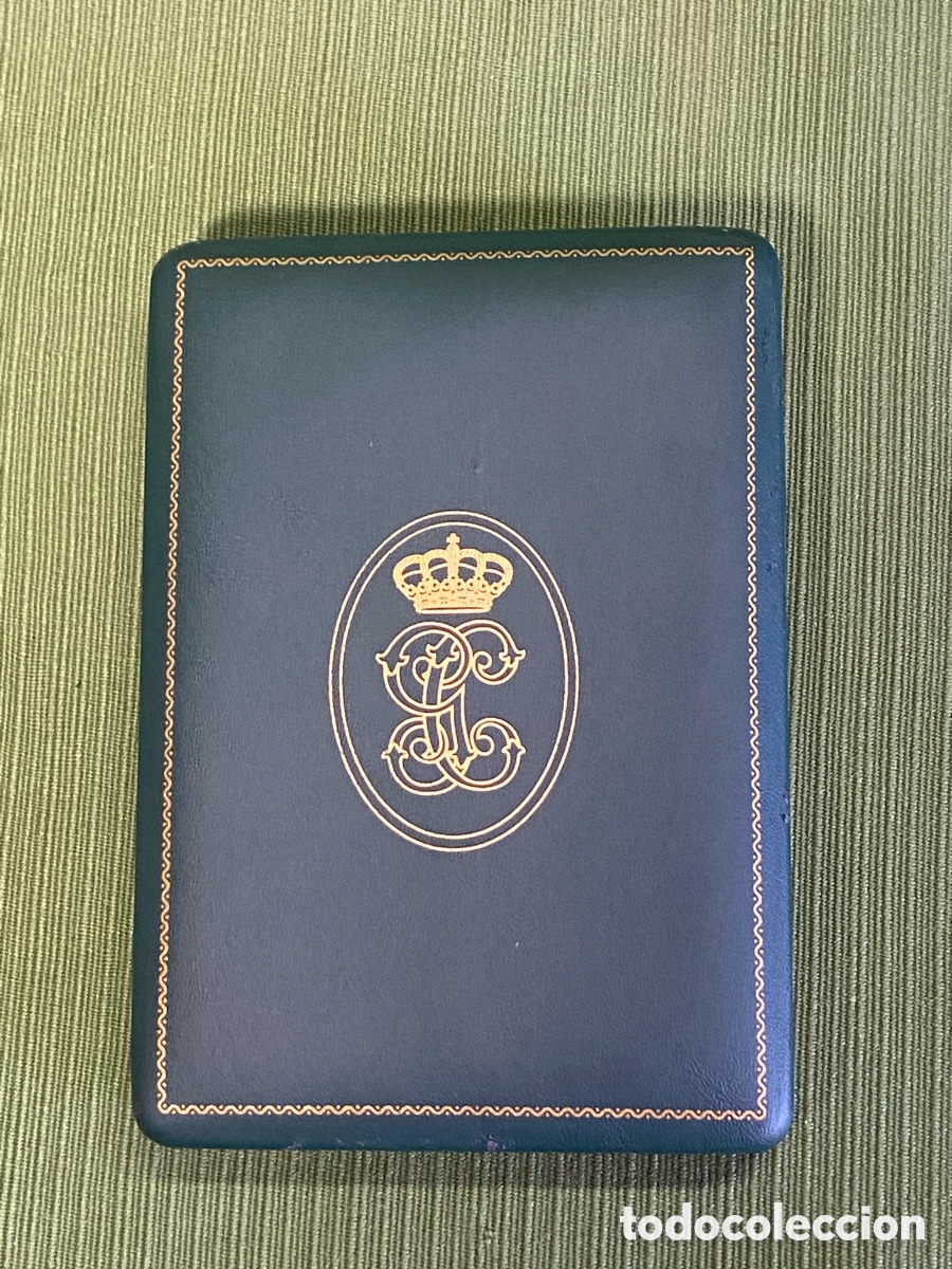 Coleccionismo: Caja o estuche para condecoraciones o medallas de la Guardia Civil