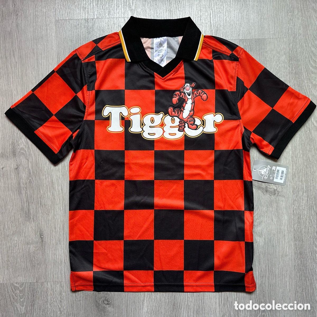 Coleccionismo: Camiseta f&uacute;tbol Tigger para adultos, Winnie the Pooh, Disney Store, Talla XS.