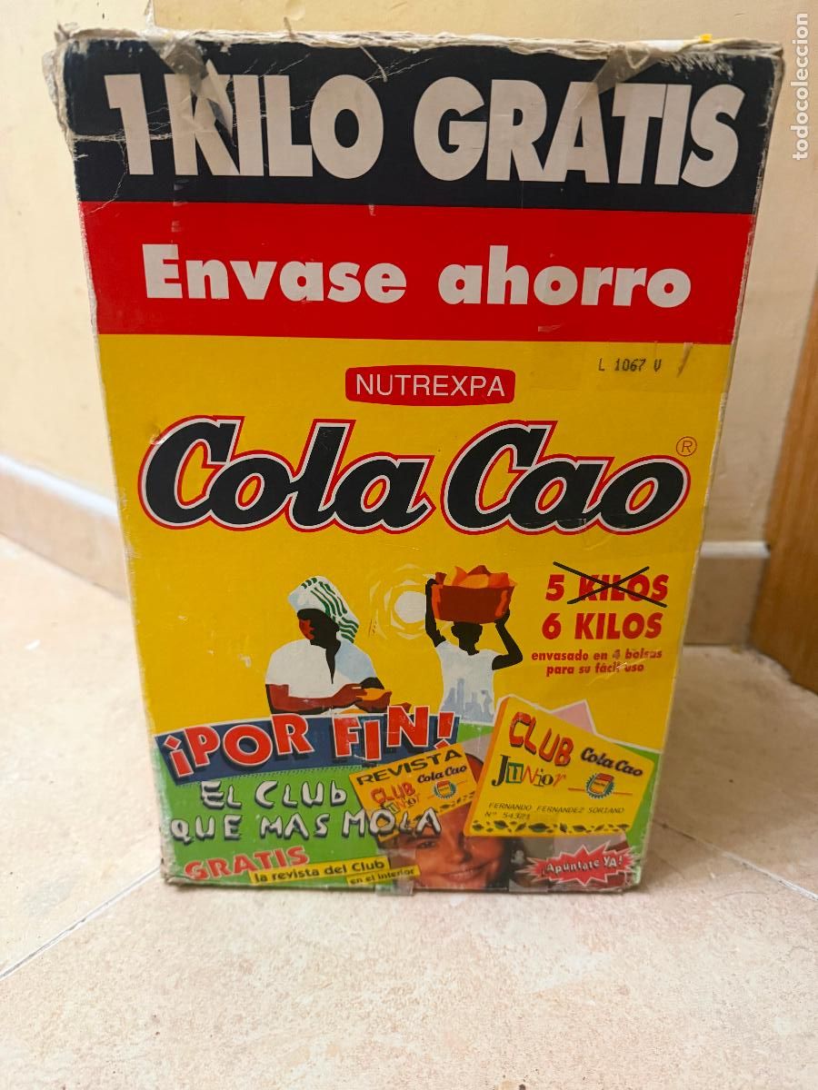Coleccionismo: Caja de cart&oacute;n club junior cola cao