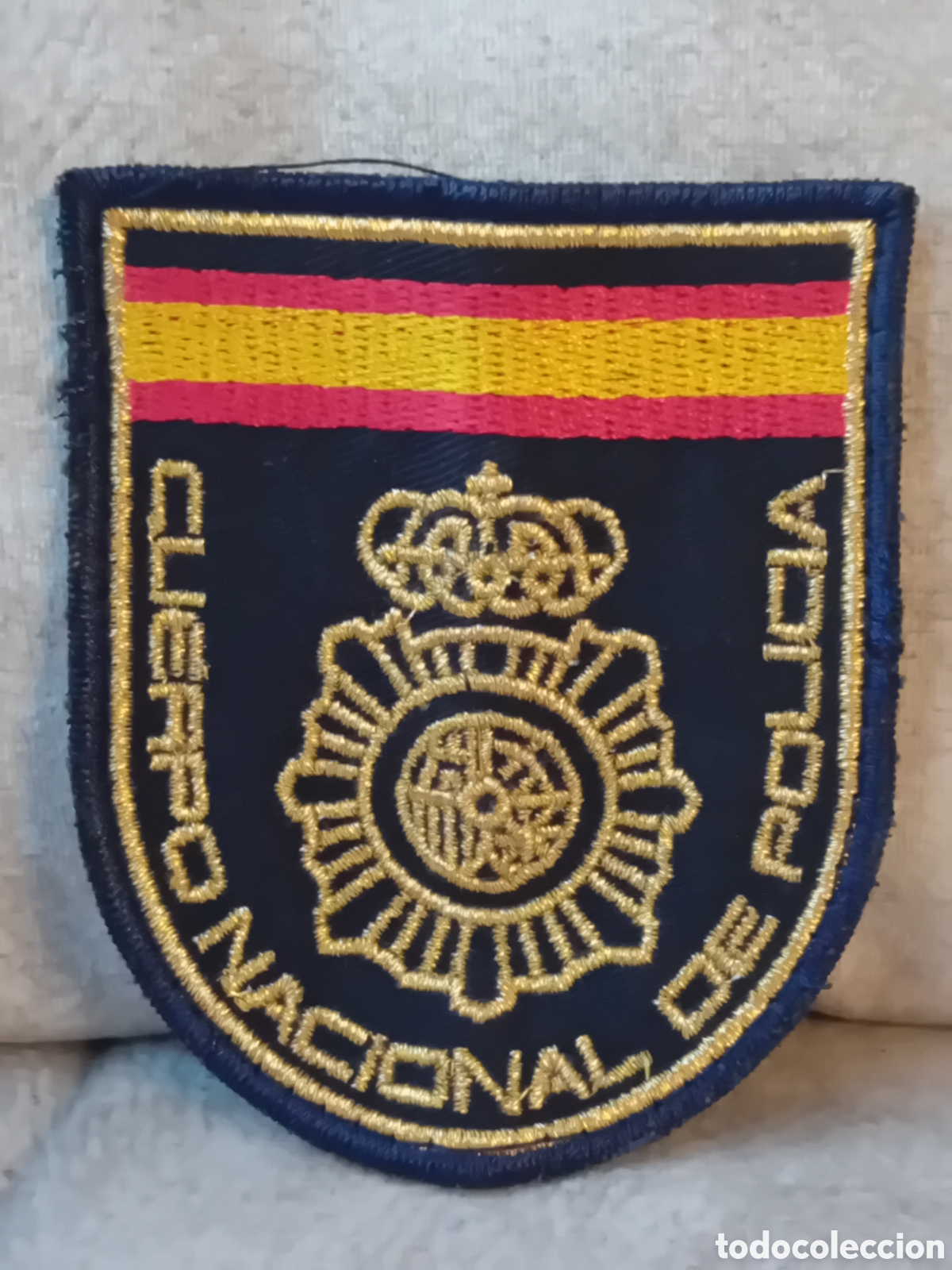 Coleccionismo: Emblema brazo Cuerpo Nacional de Polic&iacute;a