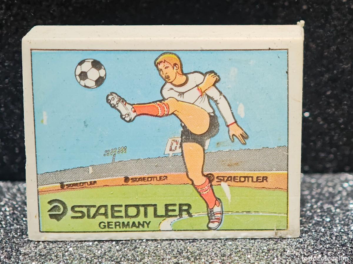 Coleccionismo: GOMA DE BORRAR CON JUGADOR DE F&Uacute;TBOL. MARCA STAEDTLER, MADE IN GERMANY.