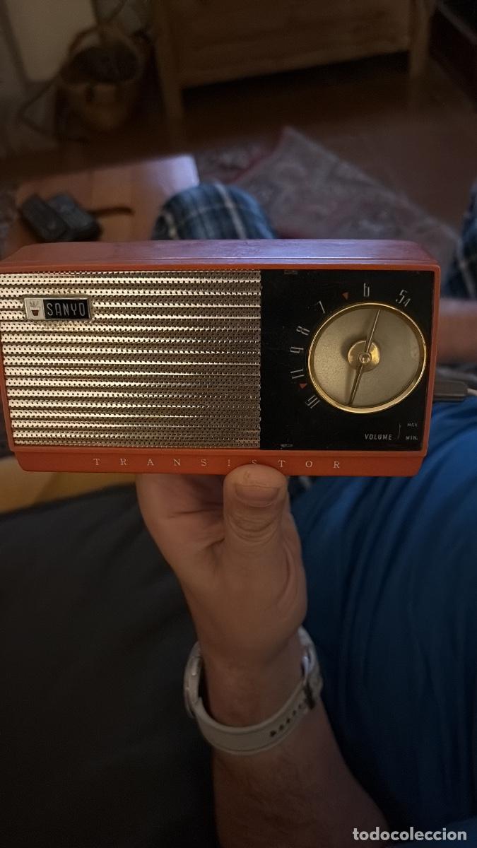 Coleccionismo: Radio transistor SANYO vintage a&ntilde;os 60