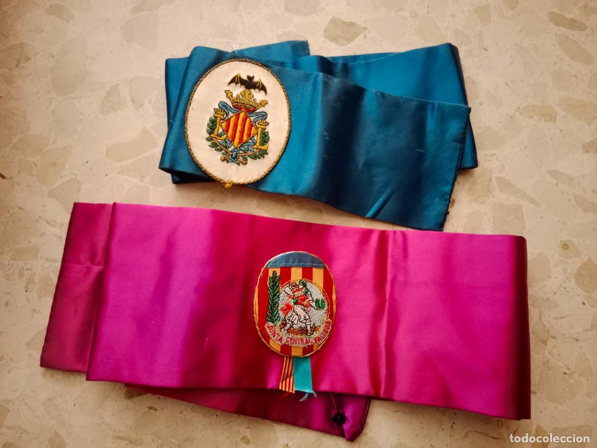 Collecting: DOBLE FAJIN - CONCEJAL FIESTAS AYUNTAMIENTO DE VALENCIA Y PRESIDENTE DE LA JUNTA CENTRAL FALLERA