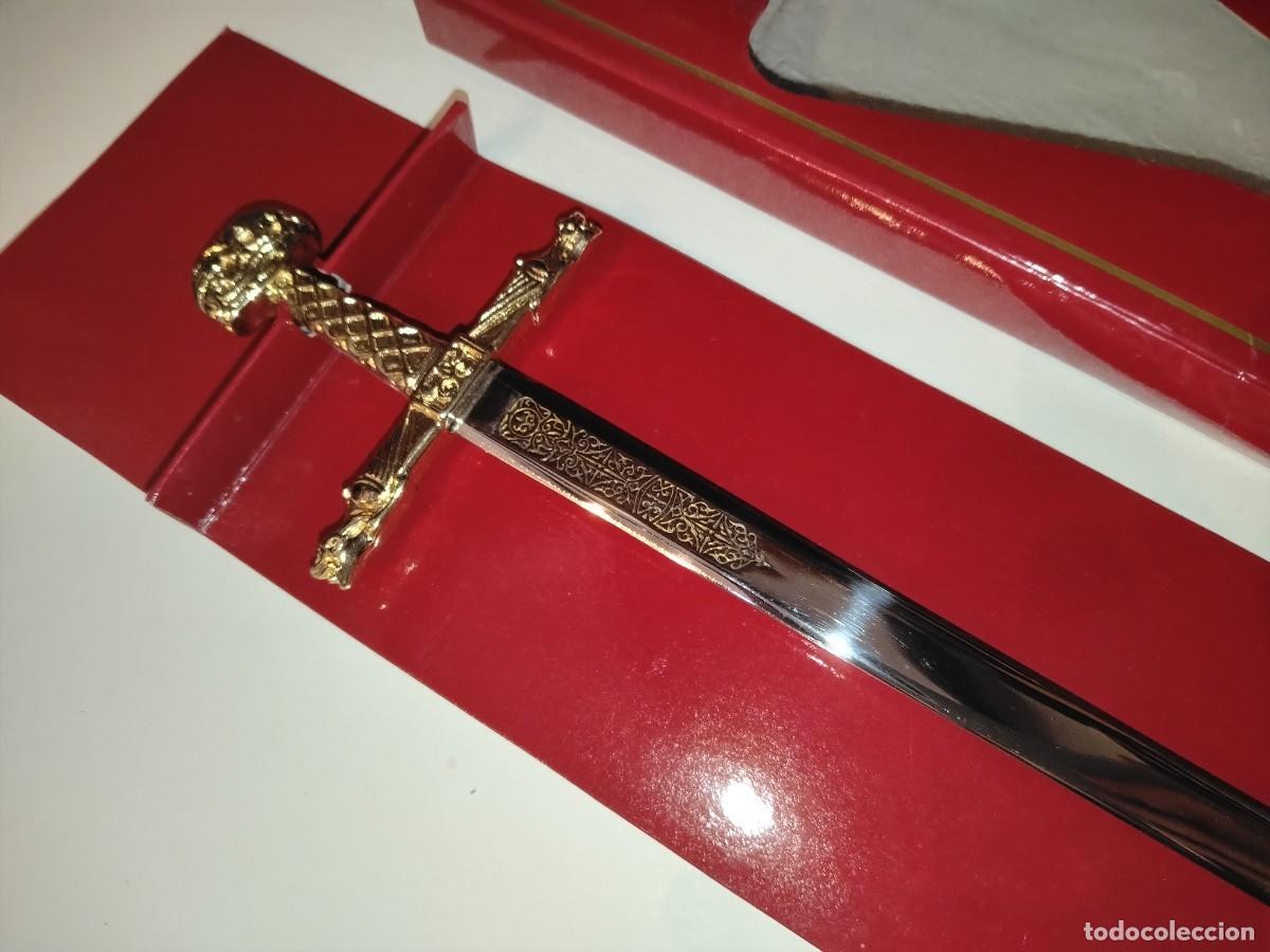 Collecting: MINI ESPADA DECORATIVA ESPADA DE RICARDO CORAZ&Oacute;N DE LE&Oacute;N (VER FOTOS)