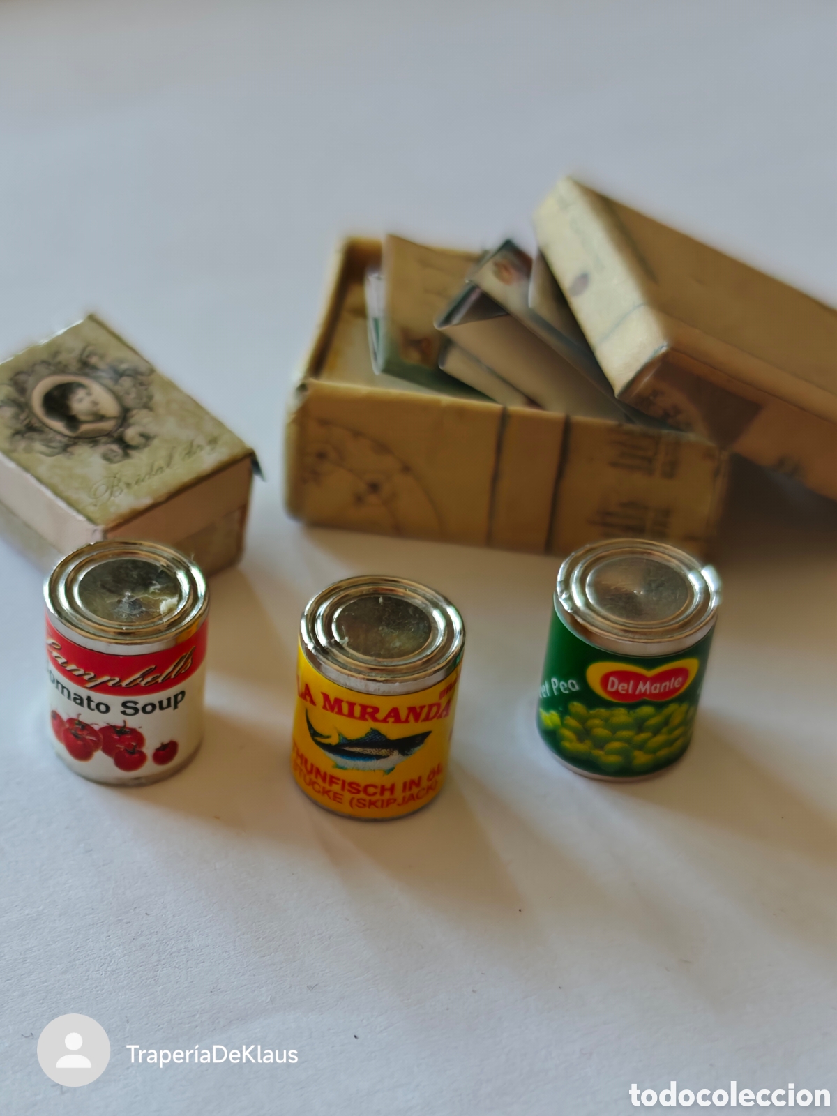 Coleccionismo: lote articulos miniatura - caja de mu&ntilde;ecas - car240