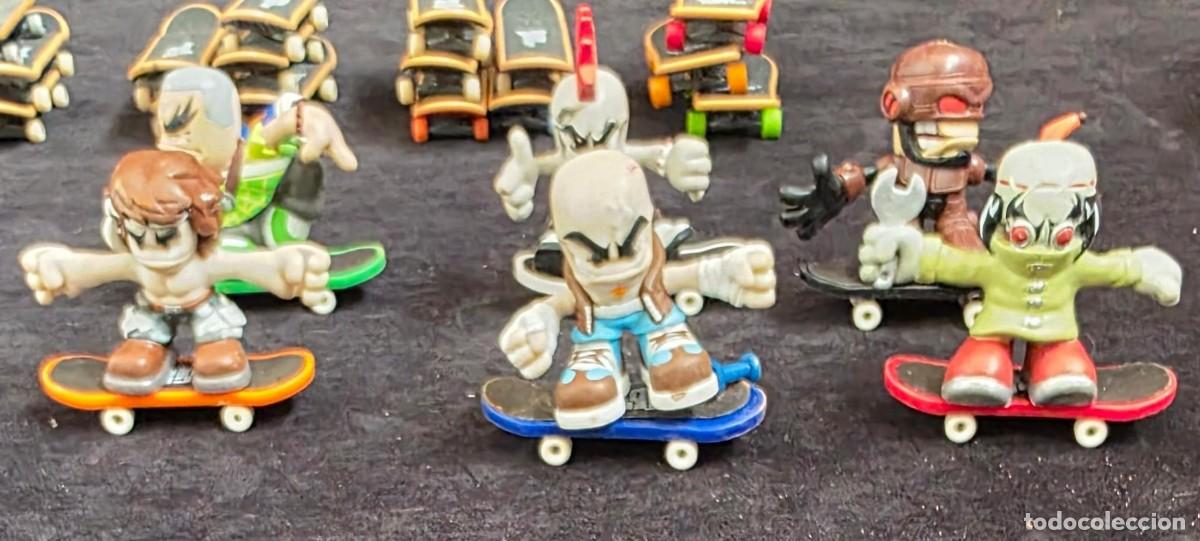 Coleccionismo: Lote de 6 Figuras Fingerboard Tech Deck con Monopat&iacute;n &ndash; Skaters Urbanos Coleccionables Vintage
