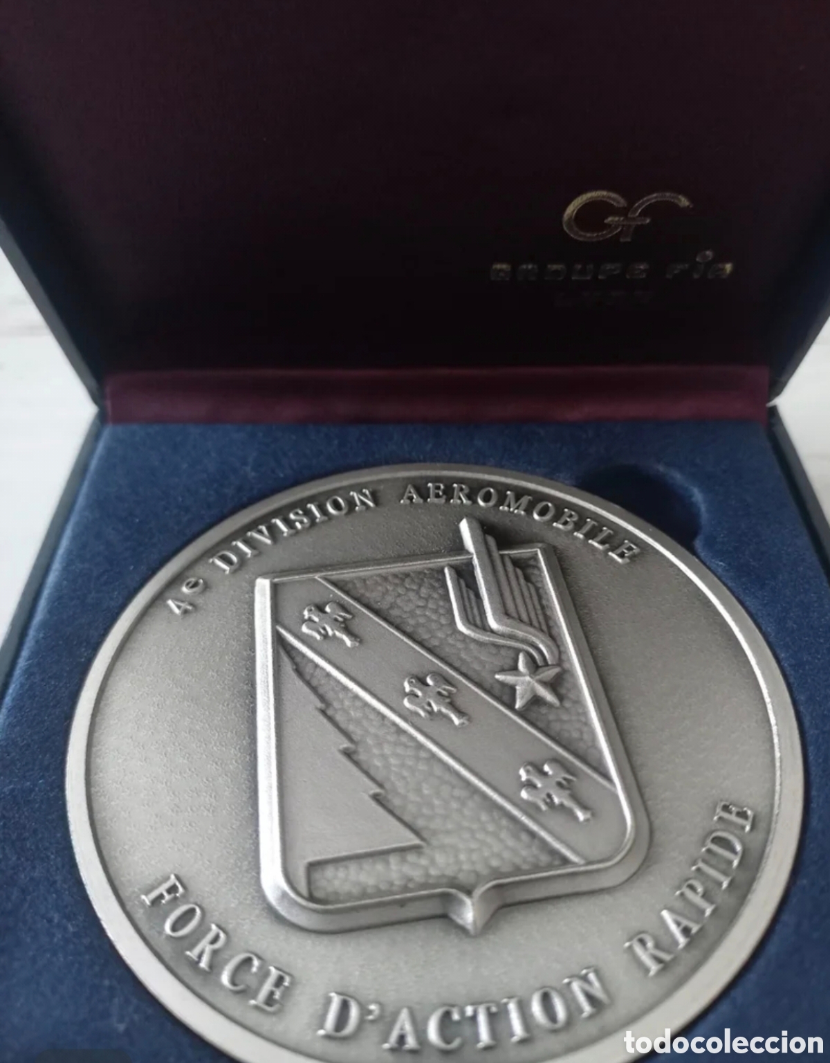 Coleccionismo: Medalla Militar de Mesa Francia - 4&ordf; Divisi&oacute;n Aerom&oacute;vil FAR (Force d'Action Rapide) con Estuche