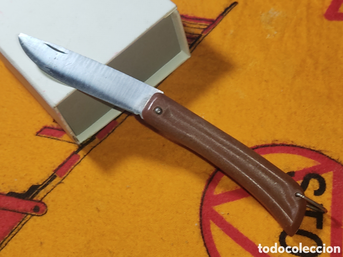 Coleccionismo: Navaja pastora,hoja acero inox y cachas de pasta,sin marcas,f&aacute;cil Albacete.A&ntilde;os 70.
