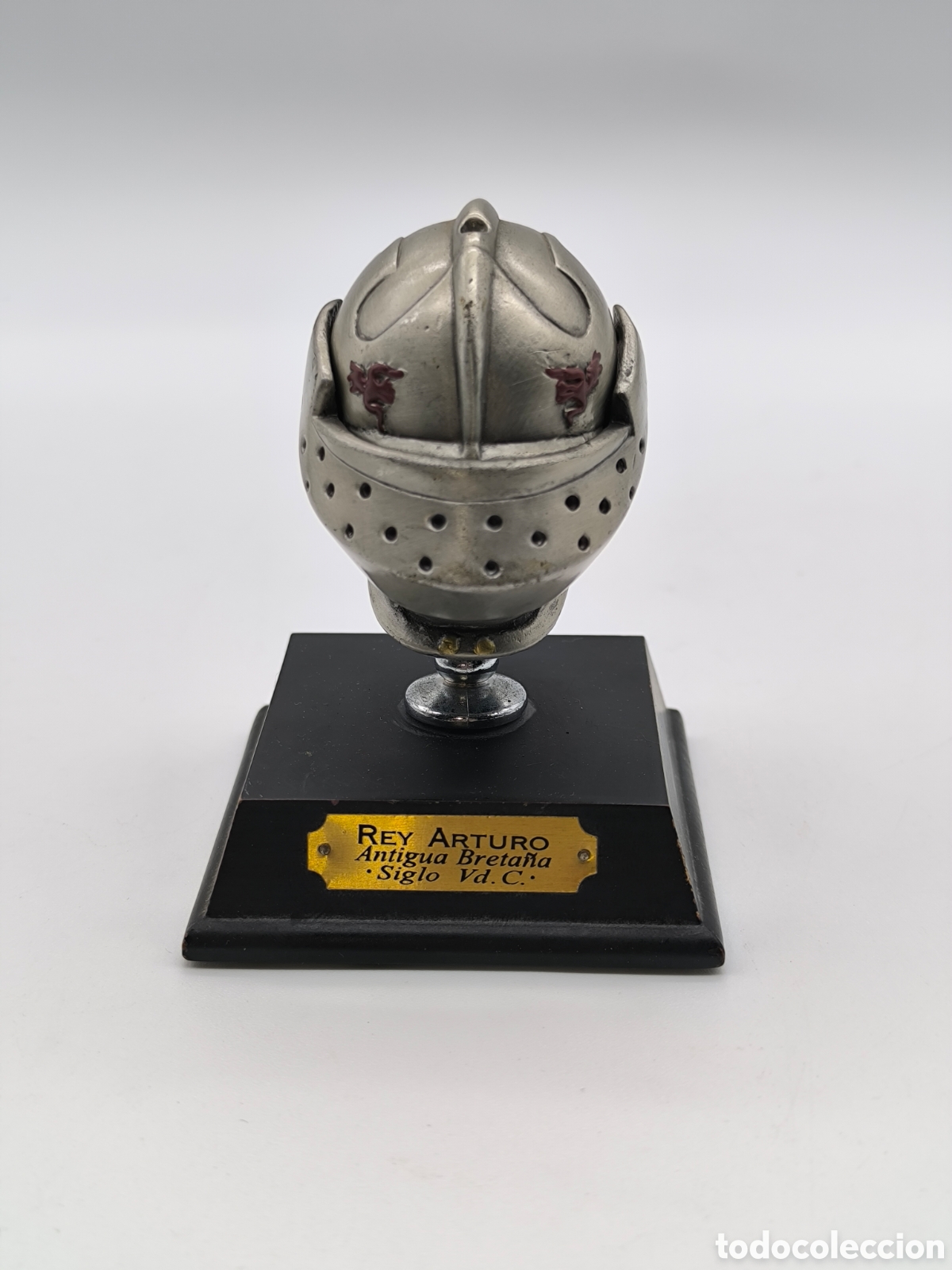 Coleccionismo: Casco Rey Arturo Salvat met&aacute;lico colecci&oacute;n hist&oacute;rica