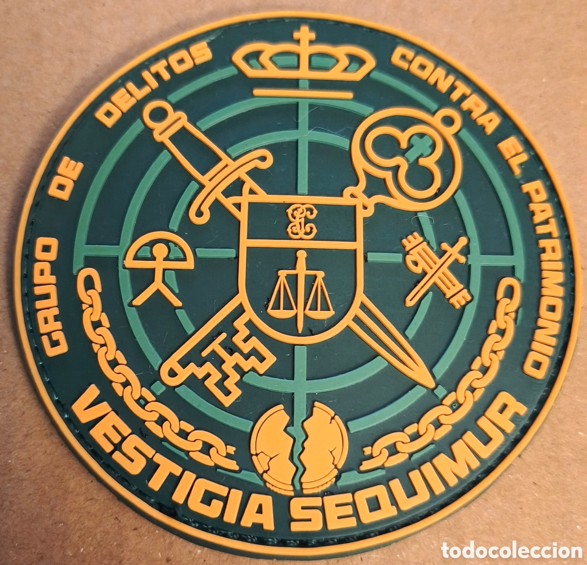 Coleccionismo: PARCHE EMBLEMA DE BRAZO GOMA INYECTADA GRUPO DE DELITOS CONTRA EL PATRIMONIO G. CIVIL
