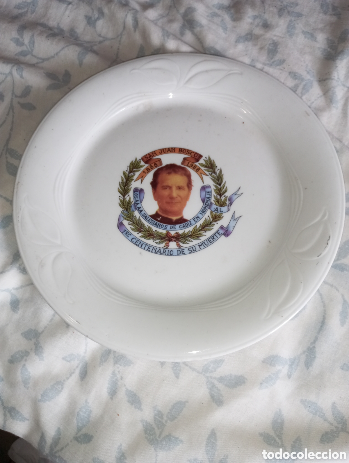 Coleccionismo: Plato conmemorativo centenario muerte de san juan Bosco.C&aacute;diz.homenaje antiguos alumnos