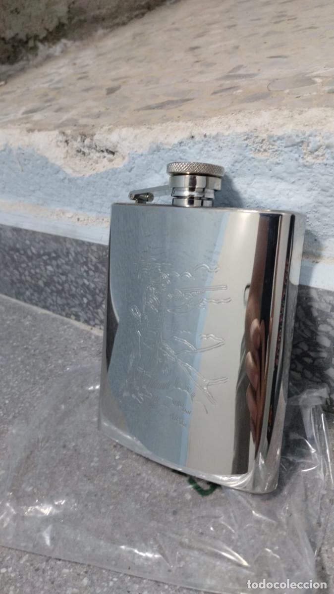 Coleccionismo: Petaca de acero inoxidable - Foto 1