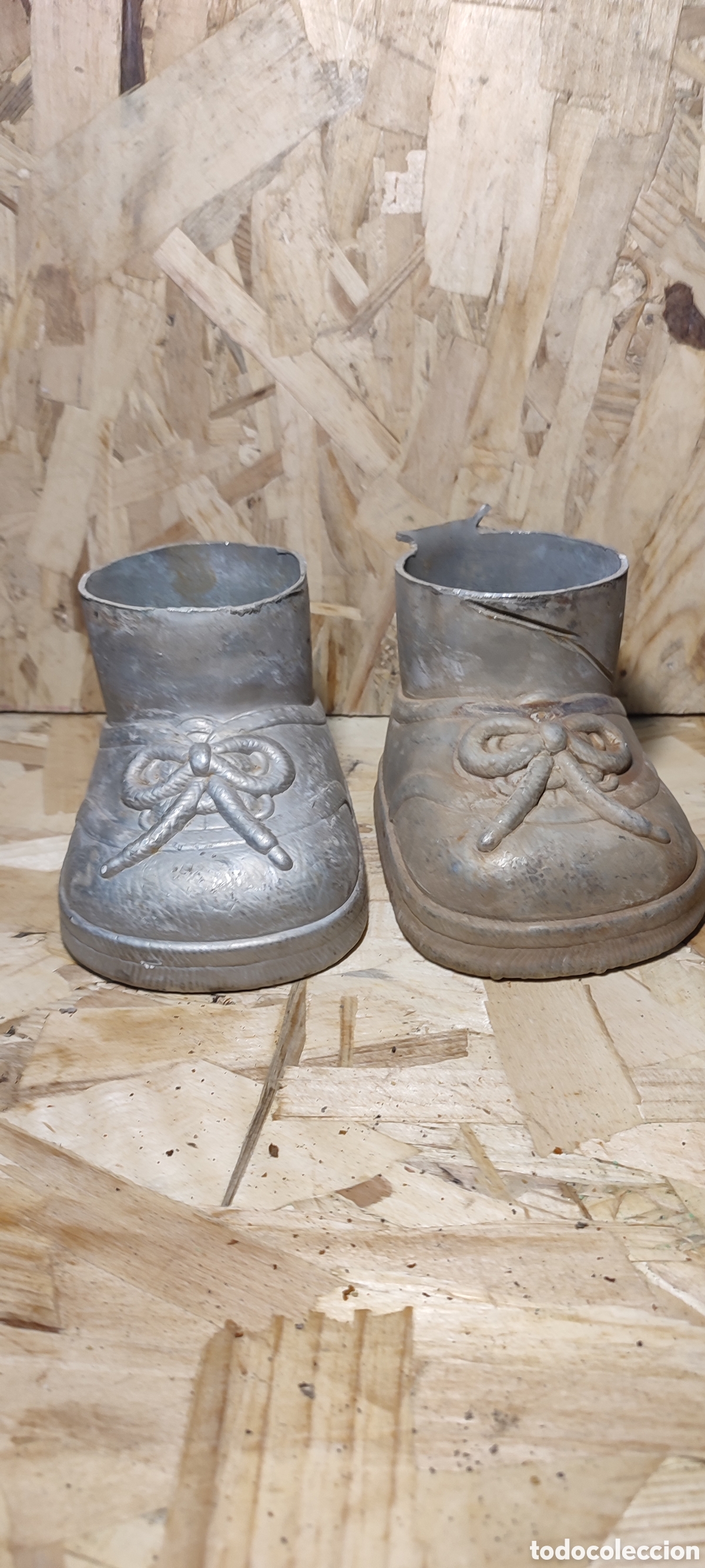 Coleccionismo: Feber. Antiguos moldes para los zapatos y pies de Pocas pecas de Feber tama&ntilde;o Jumbo.
