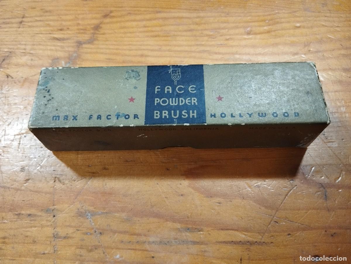 Coleccionismo: CEPILLO FACIAL MAX FACTOR HOLLYWOOD EN SU CAJA. A&Ntilde;OS 40.
